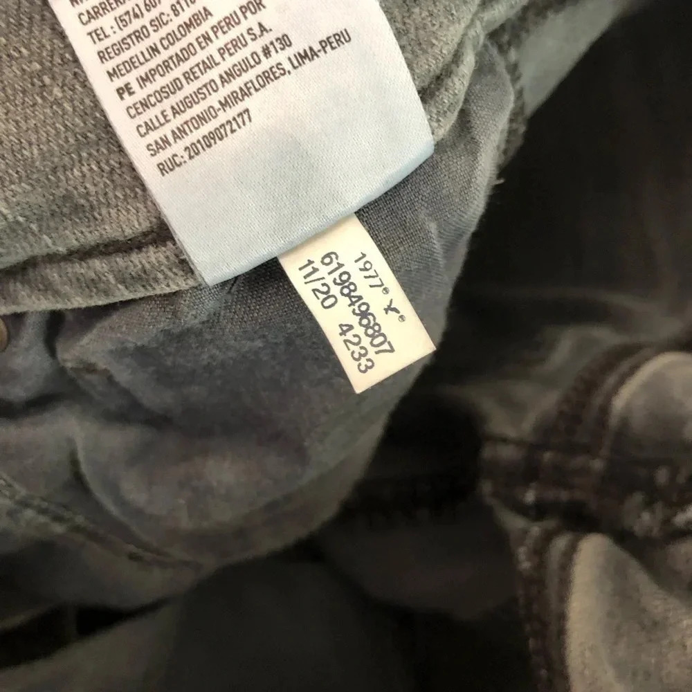 American Eagle Pale Gray High Waist Distressed Jeans Size 2 - Picture 5 of 5